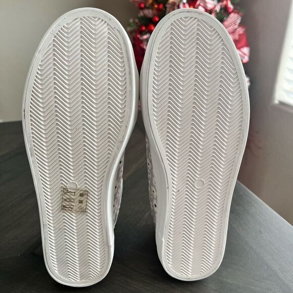 CALL IT SPRING Viollett Platform Sneaker in White Floral Size 6.5 NEW - Picture 14 of 15